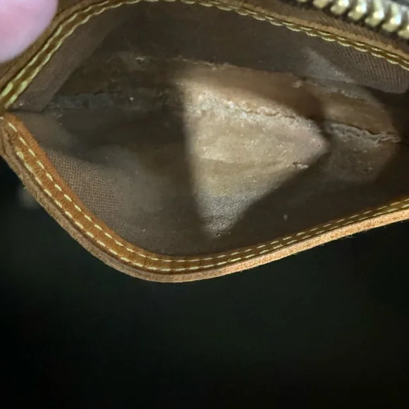 Louis Vuitton Speedy 30 Monogram Purse - Picture 15 of 16